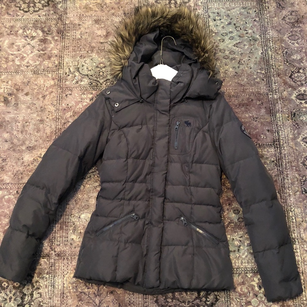 A&F PUFF JACKET WITH FAUX FUR TRIM